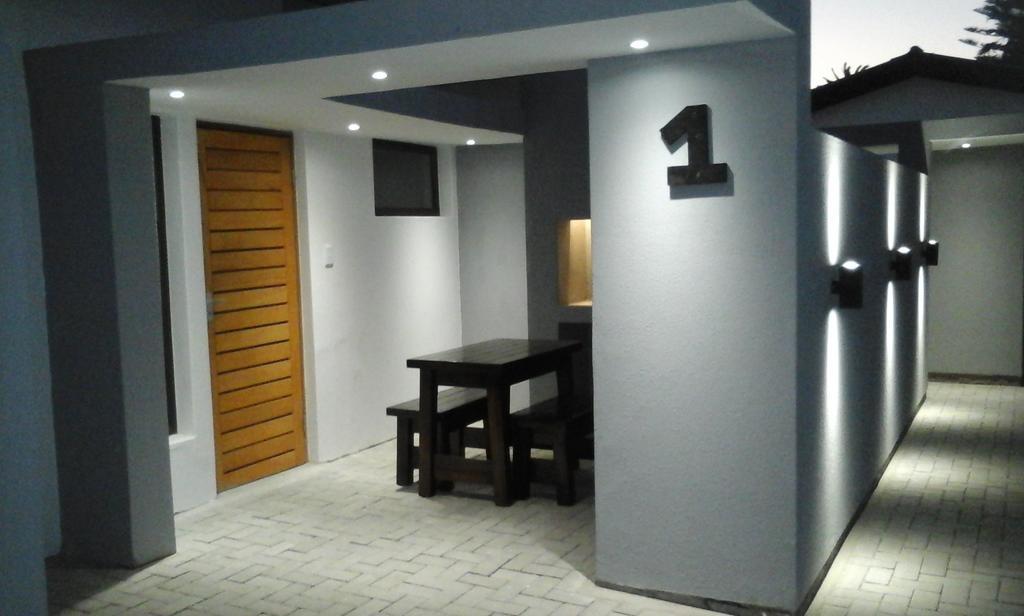 Tiende Laan Bed & Breakfast And Self-Catering Walvis Bay Room photo