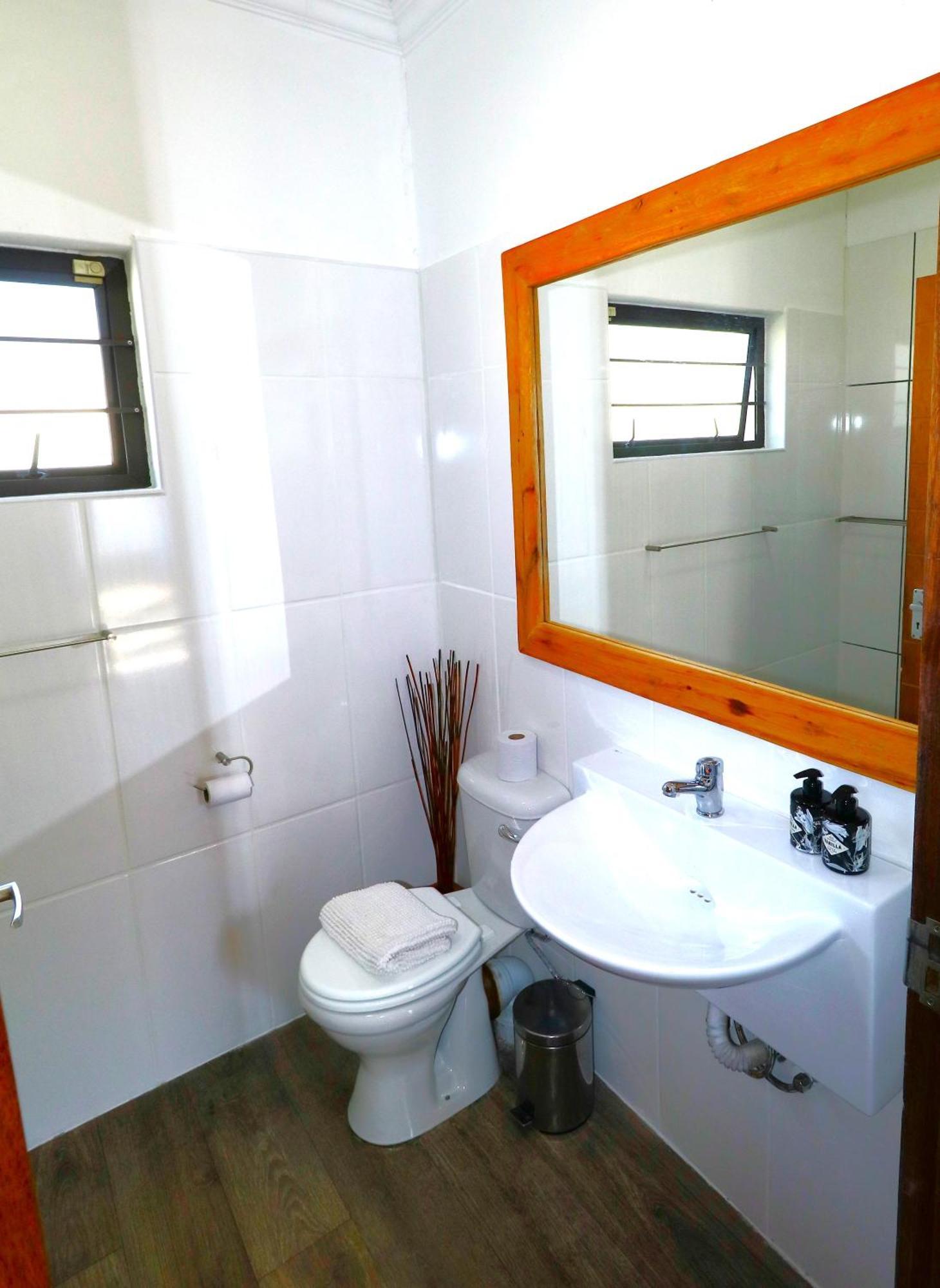 Tiende Laan Bed & Breakfast And Self-Catering Walvis Bay Exterior photo