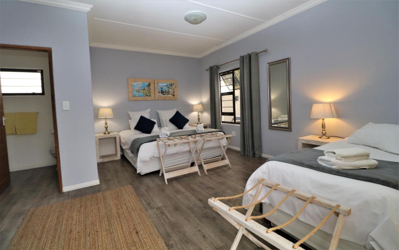 Tiende Laan Bed & Breakfast And Self-Catering Walvis Bay Exterior photo
