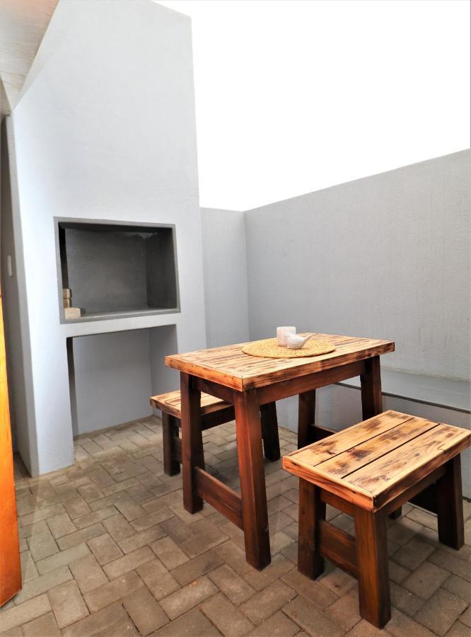 Tiende Laan Bed & Breakfast And Self-Catering Walvis Bay Exterior photo