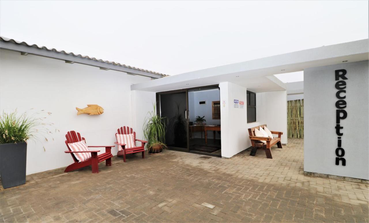 Tiende Laan Bed & Breakfast And Self-Catering Walvis Bay Exterior photo